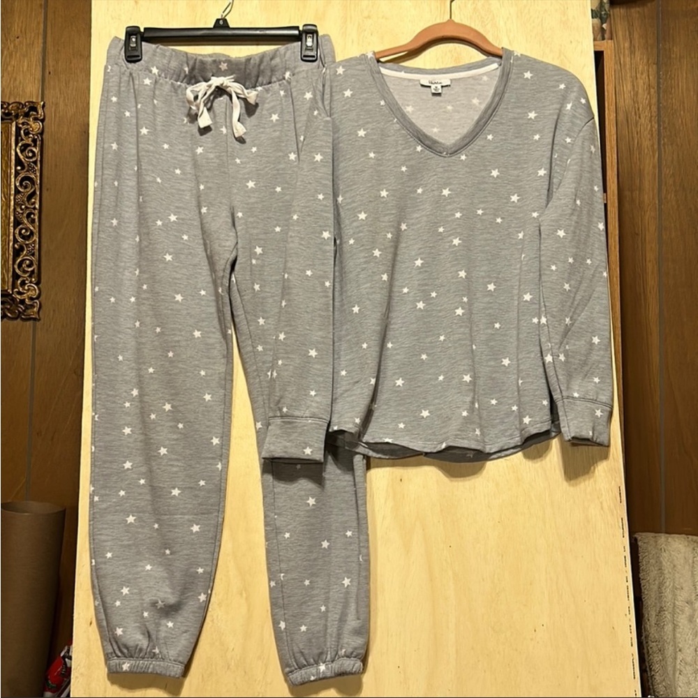 Roudelain Casual Wear/Pajamas Size M Gray & White w/Stars, drawstring. NEW